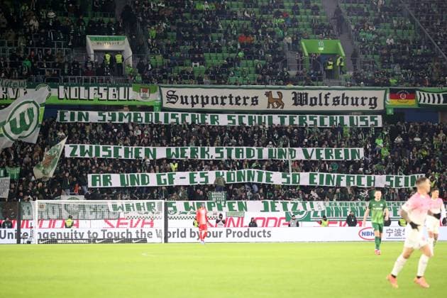 VfL vs Leverkusen, 1 BL Wolfsburg, 22 11 2025, FOOTBALL VfL Wolfsburg vs Bayer 04 Leverkusen, 1 BL, season 2025 26 VfL fan curve with a Wolfsburg banner