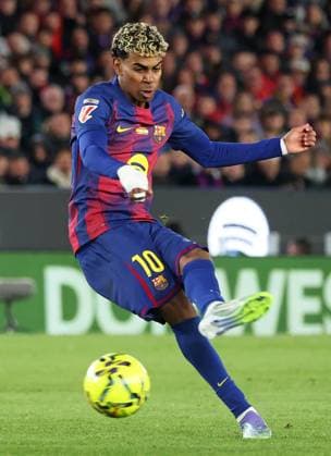 FC Barcelona, Barca v Athletic Club - LaLiga EA Sports Lamine Yamal plays during the match between FC Barcelona and Athletic Club, corresponding to week 13 of LaLiga EA Sports, at the Spotify Camp Nou in Barcelona, Spain, on November 22, 2025. Barcelona Barcelona Spain  Copyright: xUrbanandsportx originalFilename:urbanandsport-fcbarcel251122_npic1.jpg