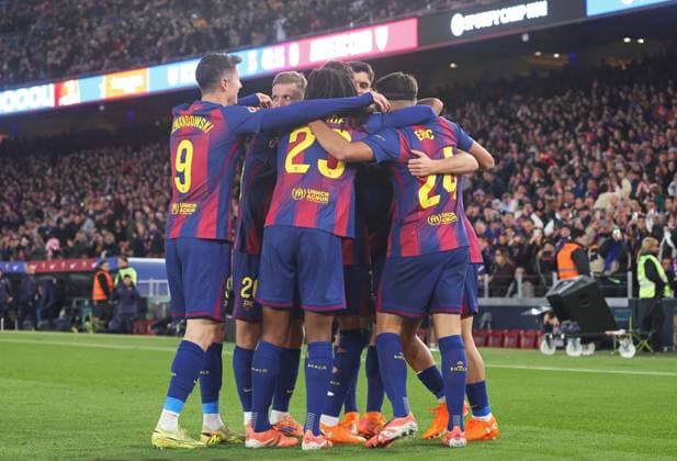 FC Barcelona, Barca v Athletic Club - LaLiga EA Sports FC Barcelona players celebrate during the match between FC Barcelona and Athletic Club, corresponding to week 13 of LaLiga EA Sports, played at the Spotify Camp Nou in Barcelona, Spain, on November 22, 2025. Barcelona Barcelona Spain  Copyright: xUrbanandsportx originalFilename:urbanandsport-fcbarcel251122_npIGI.jpg