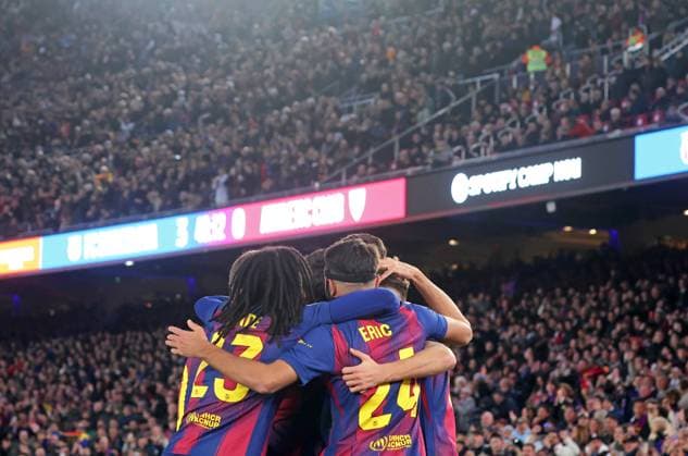 FC Barcelona, Barca v Athletic Club - LaLiga EA Sports FC Barcelona players celebrate during the match between FC Barcelona and Athletic Club, corresponding to week 13 of LaLiga EA Sports, played at the Spotify Camp Nou in Barcelona, Spain, on November 22, 2025. Barcelona Barcelona Spain  Copyright: xUrbanandsportx originalFilename:urbanandsport-fcbarcel251122_npxMM.jpg