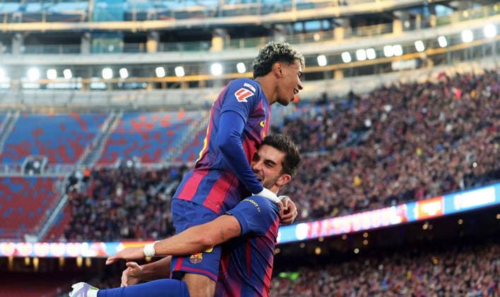 FC Barcelona, Barca v Athletic Club - LaLiga EA Sports Ferran Torres and Lamine Yamal celebrate during the match between FC Barcelona and Athletic Club, corresponding to week 13 of LaLiga EA Sports, played at the Spotify Camp Nou, in Barcelona, Spain, on November 22, 2025. Barcelona Barcelona Spain  Copyright: xUrbanandsportx originalFilename:urbanandsport-fcbarcel251122_np2K9.jpg
