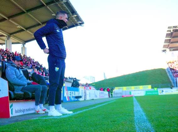 Coach Benjamin Duda Chemnitz Football Regionalliga Nordost 2025 26 FSV Zwickau Chemnitzer FC 4 0 am 22 11 2025 FSV Zwickau Chemnitzer FC