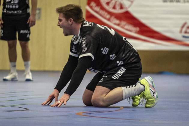Handball Oberliga HSG Hattingen Sprockhövel vs HSG Herdecke Ende FOR EDITORIAL PURPOSES ONLY p Oberliga HSG Hattingen Sprockhövel vs HSG Herdecke Ende, on 22 11 2025,in HattingenKreissporthalle HAT Germany NRW Hattingen Copyright SebastianxSternemann Copyright: SebastianxSternemann doc83dnmq0g0b5w8h1x8cw ,EDITORIAL USE ONLY Copyright: SebastianxSternemann
