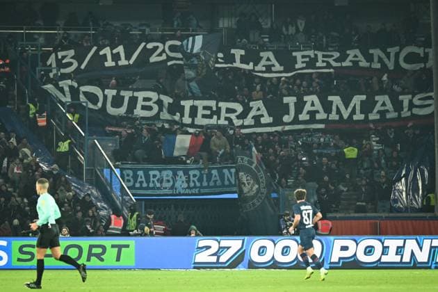 Ligue 1 PSG vs Le Havre AC - FA Supporters hang writings in solidarity with 1315 terrorists attacks’ victims during the French L1 football match between Paris Saint-Germain and Le Havre AC at the Parc des Princes stadium in Paris on November 22, 2025. Photo by Firas Abdullah ABACAPRESS.COM Paris Île-de-France France  Copyright: xAbdullahxFiras ABACAx
