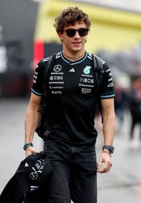 F1 - LAS VEGAS GRAND PRIX 2025 KIMI ANTONELLI Andrea (ita), Mercedes AMG F1 Team W16, portrait during the 2025 Formula 1 Las Vegas Grand Prix, 22th round of the 2025 FIA Formula One World Championship, WM, Weltmeisterschaft from November 21 to 23, 2025 on the Las Vegas Strip Circuit, in Paradise, Nevada, United States of America - ParadiseUnited States  Copyright: xDPPIx