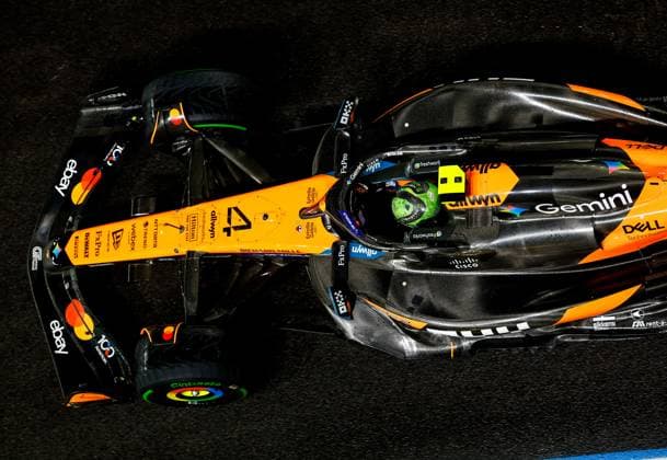 F1 - LAS VEGAS GRAND PRIX 2025 04 NORRIS Lando (gbr), McLaren F1 Team MCL39, action during the 2025 Formula 1 Las Vegas Grand Prix, 22th round of the 2025 FIA Formula One World Championship, WM, Weltmeisterschaft from November 21 to 23, 2025 on the Las Vegas Strip Circuit, in Paradise, Nevada, United States of America - ParadiseUnited States  Copyright: xDPPIx