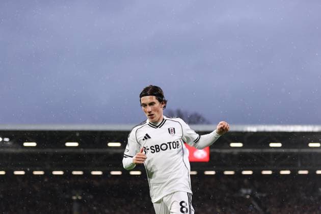 Fulham gegen Sunderland 22. November 2025, London Premier League Fußball Fulham gegen Sunderland Harry Wilson von Fulham Foto Jacques Feeney Abseits London UK  Copyright: xJacquesxFeeneyx xOffsidexOffside