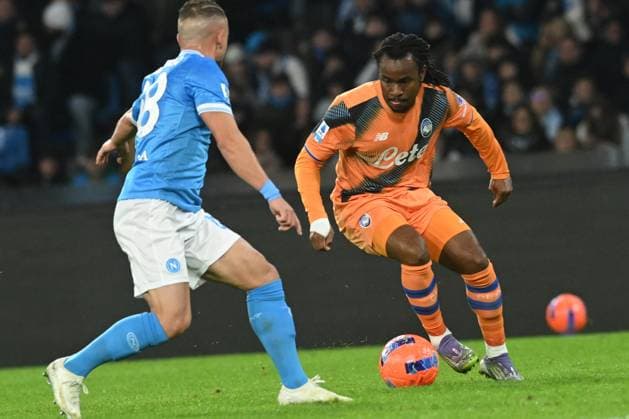 CALCIO - Serie A - SSC Napoli vs Atalanta BC Ademola Lookman of Atalanta BC in action during the Serie A Enilive match between SSC Napoli vs Atalanta BC at Diego Armndo Maradona Stadium Naples Italy  Copyright: xIPAxSport ABACAx