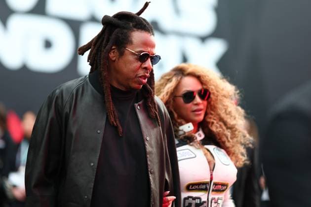 Formula 1 Las Vegas Grand Prix 2025 Jay Z and Beyonce arrive during the Formula 1 Heineken Las Vegas Grand Prix 2025 at the Las Vegas Strip Circuit, Nevada, United States on 22 November 2025 Credit: Shaun Brooks Every Second Media Editorial use only. All images are copyright Every Second Media Limited. No images may be reproduced without prior permission. Copyright: xIMAGO EveryxSecondxMediax ESM-1645-0004 ShaunxBrooksx xEveryxSecondxMediax