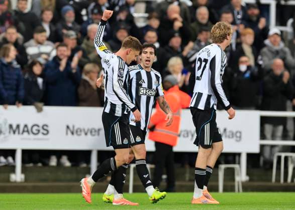 Newcastle United v Manchester City Premier League Harvey Barnes of Newcastle United (left) celebrates scoring his teams first goal with team mates during the Premier League match at St. James s Park, Newcastle UK Newspapers OUT Copyright: xFredxPalmerx FIL-22535-0141