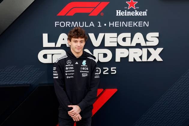 LAS VEGAS, NV - NOVEMBER 22: Andrea Kimi Antonelli, driver of the 12 Mercedes poses for photos on the red carpet prior to the the Formula 1 Las Vegas Grand Prix on November 22, 2025 on the Las Vegas Strip Circuit in Las Vegas, Nevada.(Photo by Jeff Speer Icon Sportswire) AUTO: NOV 22 F1 Las Vegas Grand Prix EDITORIAL USE ONLY Icon2511220291