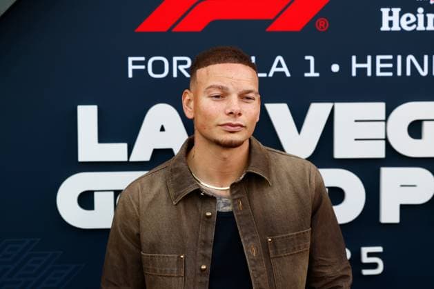 LAS VEGAS, NV - NOVEMBER 22: Country singer Kane Brown poses for photos on the red carpet prior to the the Formula 1 Las Vegas Grand Prix on November 22, 2025 on the Las Vegas Strip Circuit in Las Vegas, Nevada.(Photo by Jeff Speer Icon Sportswire) AUTO: NOV 22 F1 Las Vegas Grand Prix EDITORIAL USE ONLY Icon2511220421