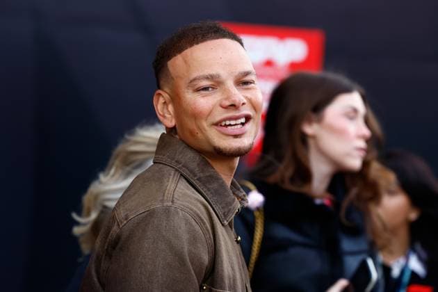 LAS VEGAS, NV - NOVEMBER 22: Country singer Kane Brown on the red carpet prior to the the Formula 1 Las Vegas Grand Prix on November 22, 2025 on the Las Vegas Strip Circuit in Las Vegas, Nevada.(Photo by Jeff Speer Icon Sportswire) AUTO: NOV 22 F1 Las Vegas Grand Prix EDITORIAL USE ONLY Icon2511220491
