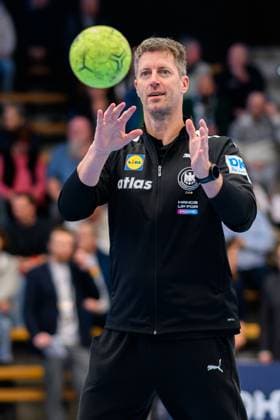 Handball, Women Laenderspiel Germany Switzerland Coach Markus Gaugisch Germany Goeppeingen EWS Arena Germany