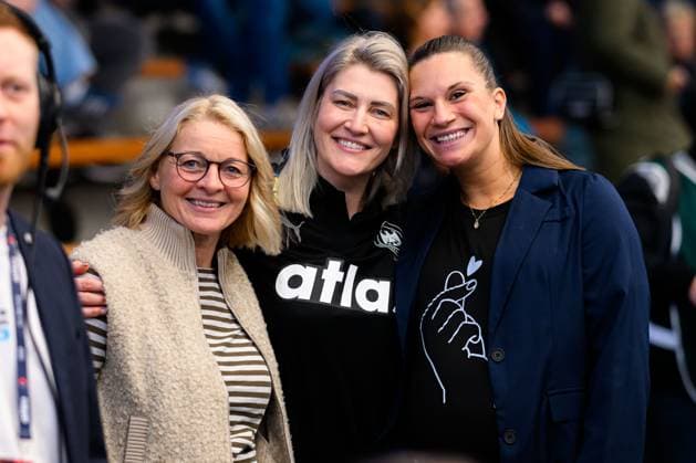 Handball, womens national match Germany Switzerland from left Edith Pastoors, team manager Anja Althaus, Julia Behnke Goeppeingen EWS Arena Germany