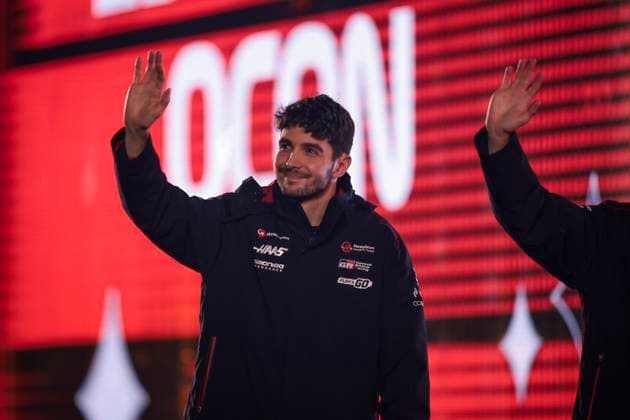 F1 - LAS VEGAS GRAND PRIX 2025 OCON Esteban (fra), Haas F1 Team VF-25, portrait during the 2025 Formula 1 Las Vegas Grand Prix, 22th round of the 2025 FIA Formula One World Championship, WM, Weltmeisterschaft from November 21 to 23, 2025 on the Las Vegas Strip Circuit, in Paradise, Nevada, United States of America - ParadiseUnited States  Copyright: xEricxAlonsox