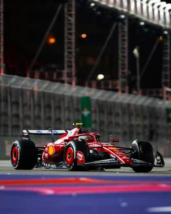 F1 - LAS VEGAS GRAND PRIX 2025 44 HAMILTON Lewis (gbr), Scuderia Ferrari SF-25, action during the 2025 Formula 1 Las Vegas Grand Prix, 22th round of the 2025 FIA Formula One World Championship, WM, Weltmeisterschaft from November 21 to 23, 2025 on the Las Vegas Strip Circuit, in Paradise, Nevada, United States of America - ParadiseUnited States  Copyright: xJoaoxFilipex
