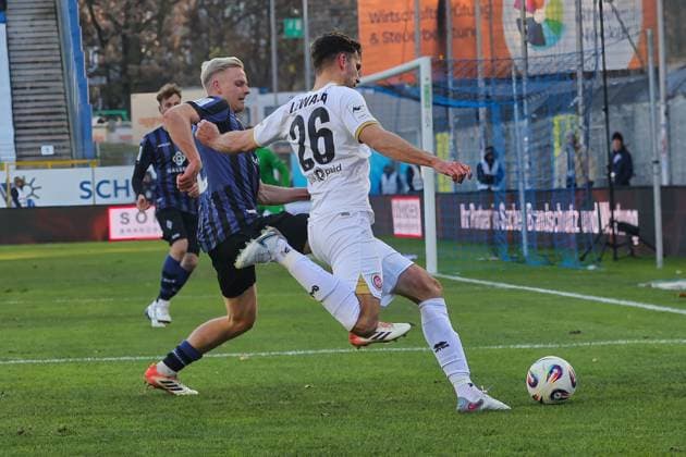v li Janne Sietan SV Waldhof Mannheim, 22 , Jakob Lewald SV Waldhof Mannheim II, 26 GER, SV Waldhof Mannheim vs SV Wehen Wiesbaden, Football, 3 Liga, Matchday 15, Season 2025 2026, 22 11 2025 DFL DFB REGULATIONS PROHIBIT ANY USE OF PHOTOGRAPHS as IMAGE SEQUENCES and or QUASI VIDEO GER,SV Waldhof Mannheim vs SV Wehen Wiesbaden, Football, 3 Liga, Matchday 15, Season 2025 2026, 22 11 2025 Mannheim Copyright: xEibner-Pressefoto JoergxHirschx EP_JHH