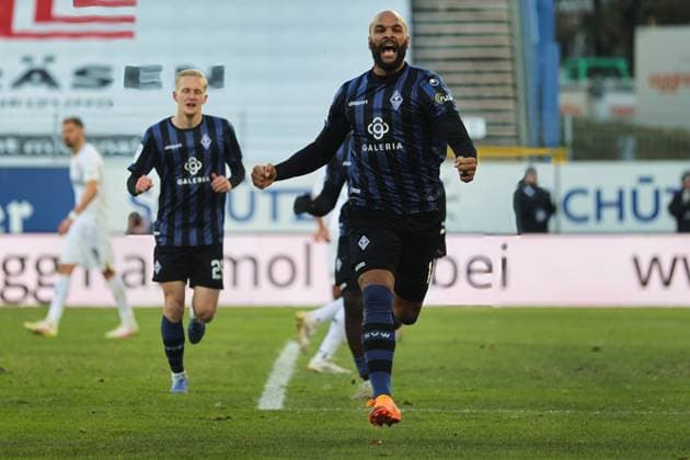 Goal for 1 0 by Terrence Boyd SV Waldhof Mannheim, 13 GER, SV Waldhof Mannheim vs SV Wehen Wiesbaden, Football, 3 Liga, Matchday 15, Season 2025 2026, 22 11 2025 DFL DFB REGULATIONS PROHIBIT ANY USE OF PHOTOGRAPHS as IMAGE SEQUENCES and or QUASI VIDEO GER,SV Waldhof Mannheim vs SV Wehen Wiesbaden, Football, 3 Liga, Matchday 15, Season 2025 2026, 22 11 2025 Mannheim Copyright: xEibner-Pressefoto JoergxHirschx EP_JHH