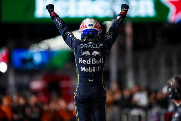 F1 - LAS VEGAS GRAND PRIX 2025 VERSTAPPEN Max (ned), Red Bull Racing RB21, portrait celebrating his win during the 2025 Formula 1 Las Vegas Grand Prix, 22th round of the 2025 FIA Formula One World Championship, WM, Weltmeisterschaft from November 21 to 23, 2025 on the Las Vegas Strip Circuit, in Paradise, Nevada, United States of America - ParadiseUnited States  Copyright: xXavixBonillax