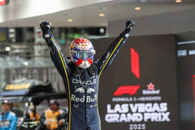 Winner, Winner, Max Verstappen Oracle Red Bull Racing 1 , Las Vegas Grand Prix, Motorsport, Men, Formula 1, Race, 22 11 2025 Las Vegas Nevada USA Copyright: xkolbert-press ChristianxKolbertx