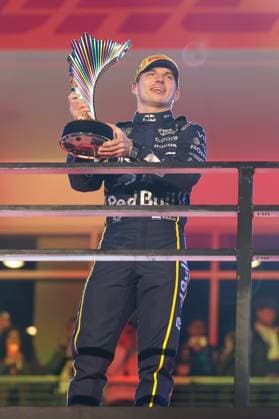 Winner, Winner, Max Verstappen Oracle Red Bull Racing 1 on the podium holds the trophy in his hands, Las Vegas Grand Prix, Motorsport, Men, Formula 1, Race, 22 11 2025 Las Vegas Nevada USA Copyright: xkolbert-press ChristianxKolbertx