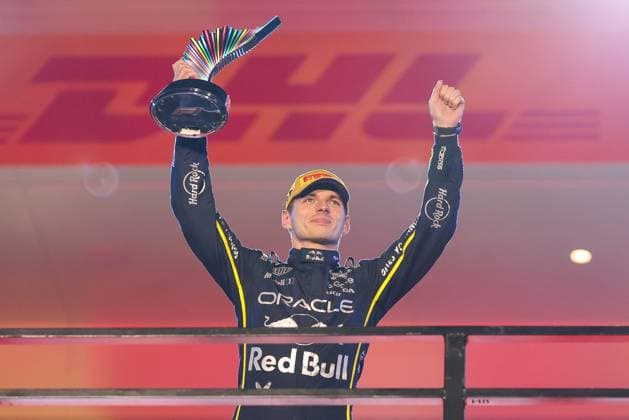 Winner, Winner, Max Verstappen Oracle Red Bull Racing 1 on the podium holds the trophy in his hands, Las Vegas Grand Prix, Motorsport, Men, Formula 1, Race, 22 11 2025 Las Vegas Nevada USA Copyright: xkolbert-press ChristianxKolbertx