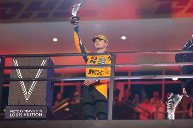 2nd place Lando Norris McLaren Formula 1 Team on the podium holds the trophy in his hands, Grand Prix of Las Vegas, Motorsport, Men, Formula 1, Race, 22 11 2025 Las Vegas Nevada USA Copyright: xkolbert-press ChristianxKolbertx