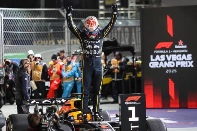 Formula1; Round22; Las Vegas Grand Prix; USA Max Verstappen (NED) celebrating his Las Vegas Grand Prix win - Oracle Red Bull Racing - RB21 during Formula1 Heineken Las Vegas Grand Prix on november 22., 2025 in Las Vegas Strip Circuit, United States Of America Zsombor Toth Las Vegas Las Vegas Strip Circuit Nevada United States Of America