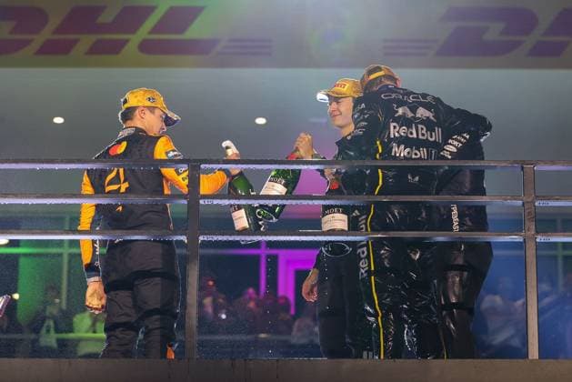 Champagne shower between Winner, Winner, Max Verstappen Oracle Red Bull Racing 1 , 2nd place Lando Norris McLaren Formula 1 Team , 3rd place George Russell Mercedes AMG Petronas 63 , Las Vegas Grand Prix, Motorsport, Men, Formula 1, Race, 22 11 2025 Las Vegas Nevada USA Copyright: xkolbert-press ChristianxKolbertx
