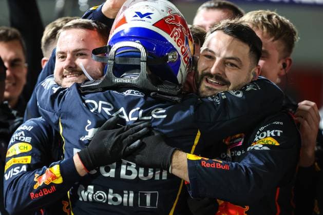 November 22, 2025: Oracle Red Bull Racing, Honda RBPT driver Max Verstappen (1) celebrates after winning the Formula One Heineken Las Vegas Grand Prix 2025 on the Las Vegas Street Circuit in Las Vegas, NV. CSM. Las Vegas United States of America - ZUMAc04_ 20251122_zma_c04_510 Copyright: xChristopherxTrimx