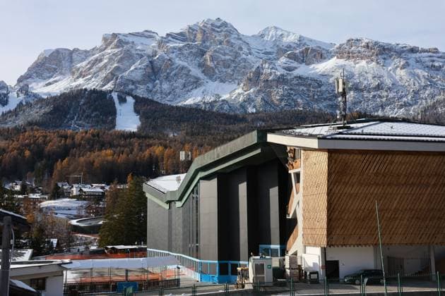 (251123) -- CORTINA D AMPEZZO, Nov. 23, 2025 -- This photo taken on Nov. 22, 2025 shows the Cortina Curling Olympic Stadium in Cortina D Ampezzo, Italy. Located in Italy s northern region of Veneto, Cortina d Ampezzo is famed for its beauty, ski resort and sporting legacy, beginning with the 1956 Olympic Winter games, Winterspiele,Spiele, Summer games and carrying through to Milan-Cortina 2026. ) (SP)ITALY-CORTINA D AMPEZZO-2026 WINTER OLYMPICS-SCENERY LixJing 