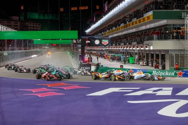 Start, Charles Leclerc Scuderia Ferrari HP 16 , Las Vegas Grand Prix, Motorsport, Men, Formula 1, Race, 22 11 2025 Las Vegas Nevada USA Copyright: xkolbert-press ChristianxKolbertx
