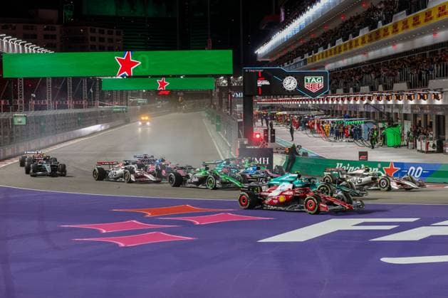 Start, Charles Leclerc Scuderia Ferrari HP 16 , Las Vegas Grand Prix, Motorsport, Men, Formula 1, Race, 22 11 2025 Las Vegas Nevada USA Copyright: xkolbert-press ChristianxKolbertx