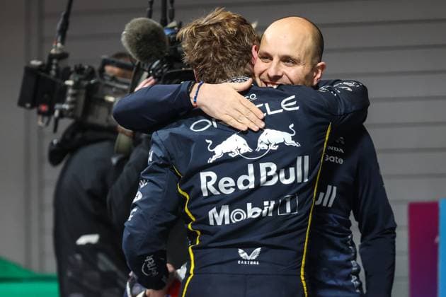 November 22, 2025: Oracle Red Bull Racing, Honda RBPT driver Max Verstappen (1) celebrates after winning the Formula One Heineken Las Vegas Grand Prix 2025 on the Las Vegas Street Circuit in Las Vegas, NV. CSM. Las Vegas United States of America - ZUMAc04_ 20251122_zma_c04_531 Copyright: xChristopherxTrimx