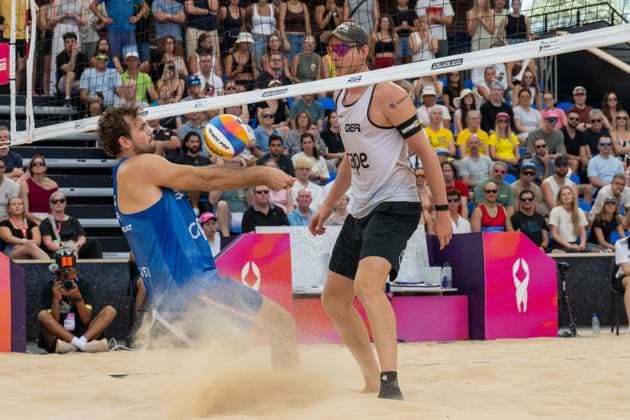 RECORD DATE NOT STATED ADELAIDE, AUSTRALIA - NOVEMBER 23: Nils Ehlers (Player 1 - GER, white), Arnaud Gauthier-Rat (Player 2 - FRA, blue) during the Beach volleyball, Beachvolleyball World Championships at Adelaide on November 23, 2025 in Adelaide, Australia. Australia Copyright: xBEAUTIFULxSPORTS PeterxWeberx
