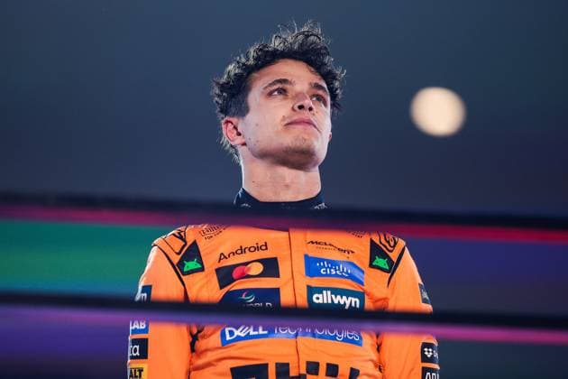 F1 - LAS VEGAS GRAND PRIX 2025 NORRIS Lando (gbr), McLaren F1 Team MCL39, portrait podium celebration during the 2025 Formula 1 Las Vegas Grand Prix, 22th round of the 2025 FIA Formula One World Championship, WM, Weltmeisterschaft from November 21 to 23, 2025 on the Las Vegas Strip Circuit, in Paradise, Nevada, United States of America - ParadiseUnited States  Copyright: xEricxAlonsox