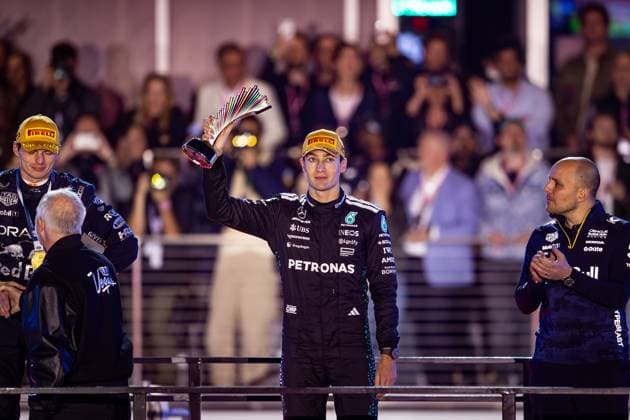 F1 - LAS VEGAS GRAND PRIX 2025 RUSSELL George (gbr), Mercedes AMG F1 Team W16, portrait during the 2025 Formula 1 Las Vegas Grand Prix, 22th round of the 2025 FIA Formula One World Championship, WM, Weltmeisterschaft from November 21 to 23, 2025 on the Las Vegas Strip Circuit, in Paradise, Nevada, United States of America - ParadiseUnited States  Copyright: xAndrÃ xFerreirax