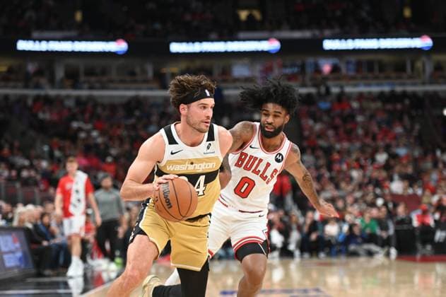 Chicago Bulls v Washington Wizards - NBA, Basketball Herren, USA CHICAGO, UNITED STATES - NOVEMBER 22: Coby White (0) of Chicago Bulls in action during NBA basketball game between Chicago Bulls and Washington Wizards at the United Center in Chicago, United States on November 22, 2025. Jacek Boczarski Anadolu Chicago United States. Editorial use only. Please get in touch for any other usage.  Copyright: x2025xAnadoluxJacekxBoczarskix