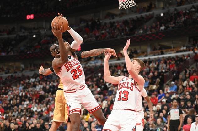 Chicago Bulls v Washington Wizards - NBA, Basketball Herren, USA CHICAGO, UNITED STATES - NOVEMBER 22: Jalen Smith (25) of Chicago Bulls in action during NBA basketball game between Chicago Bulls and Washington Wizards at the United Center in Chicago, United States on November 22, 2025. Jacek Boczarski Anadolu Chicago United States. Editorial use only. Please get in touch for any other usage.  Copyright: x2025xAnadoluxJacekxBoczarskix