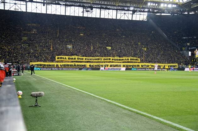 Fan protest and mood boycott by Dortmund fans in the south stand against stronger security measures in the stadium 22 11 2025, Football 1 Bundesliga, Season 2025 2026, 11 Matchday, Borussia Dortmund VfB Stuttgart 3 3 DFL regulations prohibit any use of photographs as image sequences and or quasi video Dortmund Signal Iduna Park Nordrhein Westfalen Germany Team2