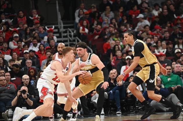 Chicago Bulls v Washington Wizards - NBA, Basketball Herren, USA CHICAGO, UNITED STATES - NOVEMBER 22: Kevin Huerter of Chicago Bulls in action during NBA basketball game between Chicago Bulls and Washington Wizards at the United Center in Chicago, United States on November 22, 2025. Jacek Boczarski Anadolu Chicago Bulls United States. Editorial use only. Please get in touch for any other usage.  Copyright: x2025xAnadoluxJacekxBoczarskix