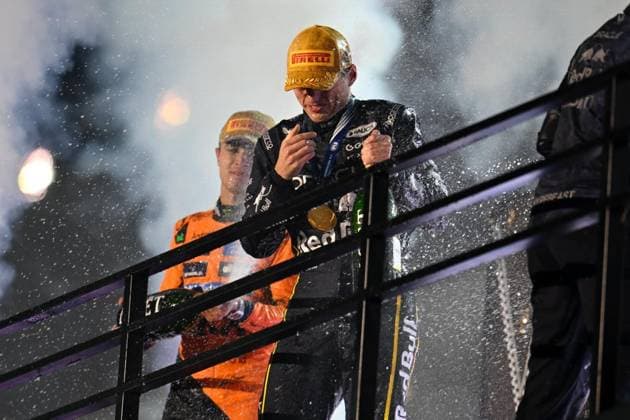 Formula 1 Grand Prix of Las Vegas 2025 - Max Verstappen LAS VEGAS, NEVADA - NOVEMBER 22: Max Verstappen of Oracle Red Bull Racing won the race during the Formula 1 Grand Prix 2025 of Las Vegas at Las Vegas Strip Circuit on November 22, 2025 in Las Vegas, Nevada, United States. Tayfun Coskun Anadolu Las Vegas United States. Editorial use only. Please get in touch for any other usage.  Copyright: x2025xAnadoluxTayfunxCoskunx
