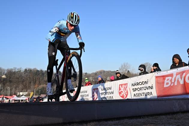 Belgian Lars Corsus pictured in action during the men junior race at the World Cup cyclocross cycling event in Tabor, Czech Republic, stage 1 (out of 12) of the UCI World Cup cyclocross competition, Sunday 23 November 2025. DAVIDxPINTENS  x143588304x