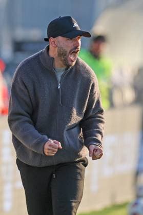 Soccer LOTTO Hessenliga Eintracht Frankfurt U21 FC Gießen 22 11 25, Coach Dennis Schmitt Eintracht ,