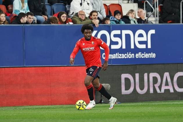 Enzo Boyomo (Osasuna), NOVEMBER 22, 2025 - Football Soccer : Spanish La Liga EA Sports match between CA Osasuna - Real Sociedad at the Estadio El Sadar in Pamplona, Spain. Noxthirdxpartyxsales  aflo_311295143