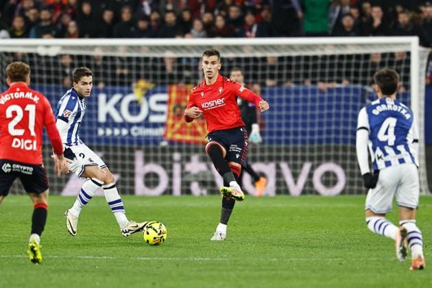 Lucas Torro (Osasuna), NOVEMBER 22, 2025 - Football Soccer : Spanish La Liga EA Sports match between CA Osasuna - Real Sociedad at the Estadio El Sadar in Pamplona, Spain. Noxthirdxpartyxsales  aflo_311295222