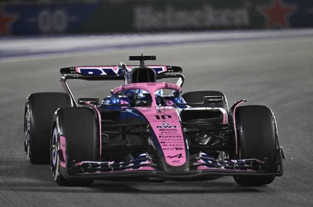Formula 1 Grand Prix of Las Vegas 2025 - Race night LAS VEGAS, NEVADA - NOVEMBER 22: Pierre Gasly of BWT Alpine Formula One Team (10) competes the race for championship of F1 Grand Prix of Las Vegas at Las Vegas Strip Circuit on November 22, 2025 in Las Vegas, Nevada, United States. Tayfun Coskun Anadolu Nevada United States. Editorial use only. Please get in touch for any other usage.  Copyright: x2025xAnadoluxTayfunxCoskunx