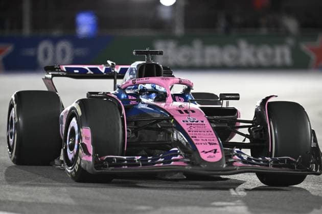 Formula 1 Grand Prix of Las Vegas 2025 - Race night LAS VEGAS, NEVADA - NOVEMBER 22: Pierre Gasly of BWT Alpine Formula One Team (10) competes the race for championship of F1 Grand Prix of Las Vegas at Las Vegas Strip Circuit on November 22, 2025 in Las Vegas, Nevada, United States. Tayfun Coskun Anadolu Nevada United States. Editorial use only. Please get in touch for any other usage.  Copyright: x2025xAnadoluxTayfunxCoskunx