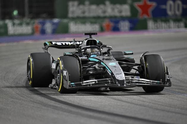 Formula 1 Grand Prix of Las Vegas 2025 - Race night LAS VEGAS, NEVADA - NOVEMBER 22: George Russell of Mercedes-AMG PETRONAS F1 Team (63) competes the race for championship of F1 Grand Prix of Las Vegas at Las Vegas Strip Circuit on November 22, 2025 in Las Vegas, Nevada, United States. Tayfun Coskun Anadolu Nevada United States. Editorial use only. Please get in touch for any other usage.  Copyright: x2025xAnadoluxTayfunxCoskunx
